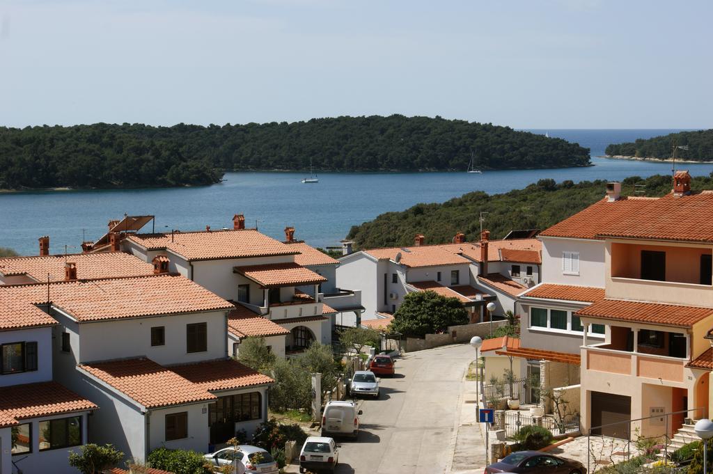 Apartments Cezar Vinkuran Eksteriør billede