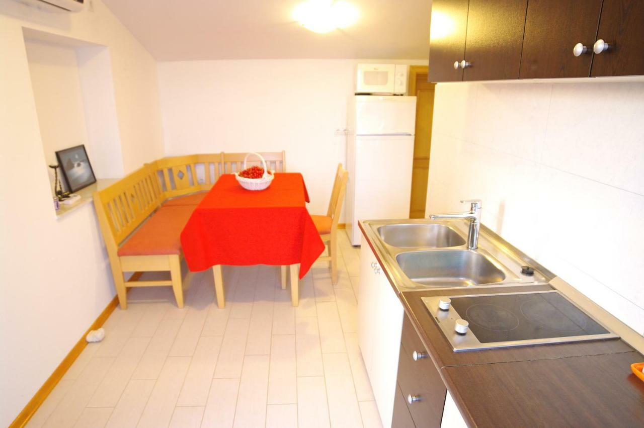 Apartments Cezar Vinkuran Eksteriør billede